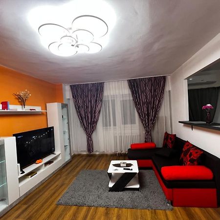 Crisshome1 Bukares Bagian luar foto