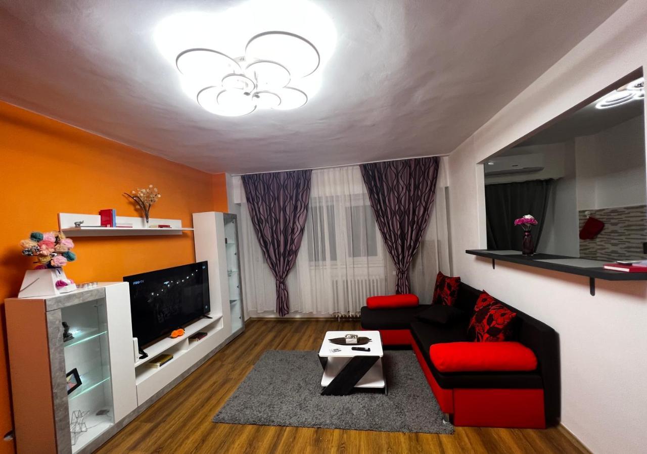 Crisshome1 Bukares Bagian luar foto